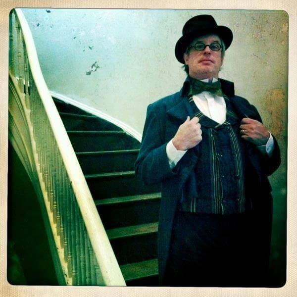 Harry Kollatz dressed as Poe