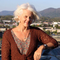 Beth Macy | KEYNOTE SPEAKER